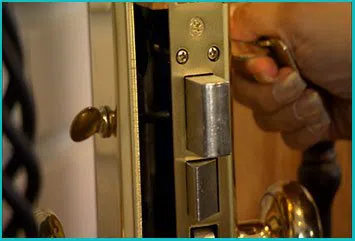 New York Locksmith Service New York, NY 212-918-5485 - apartment-lock-change